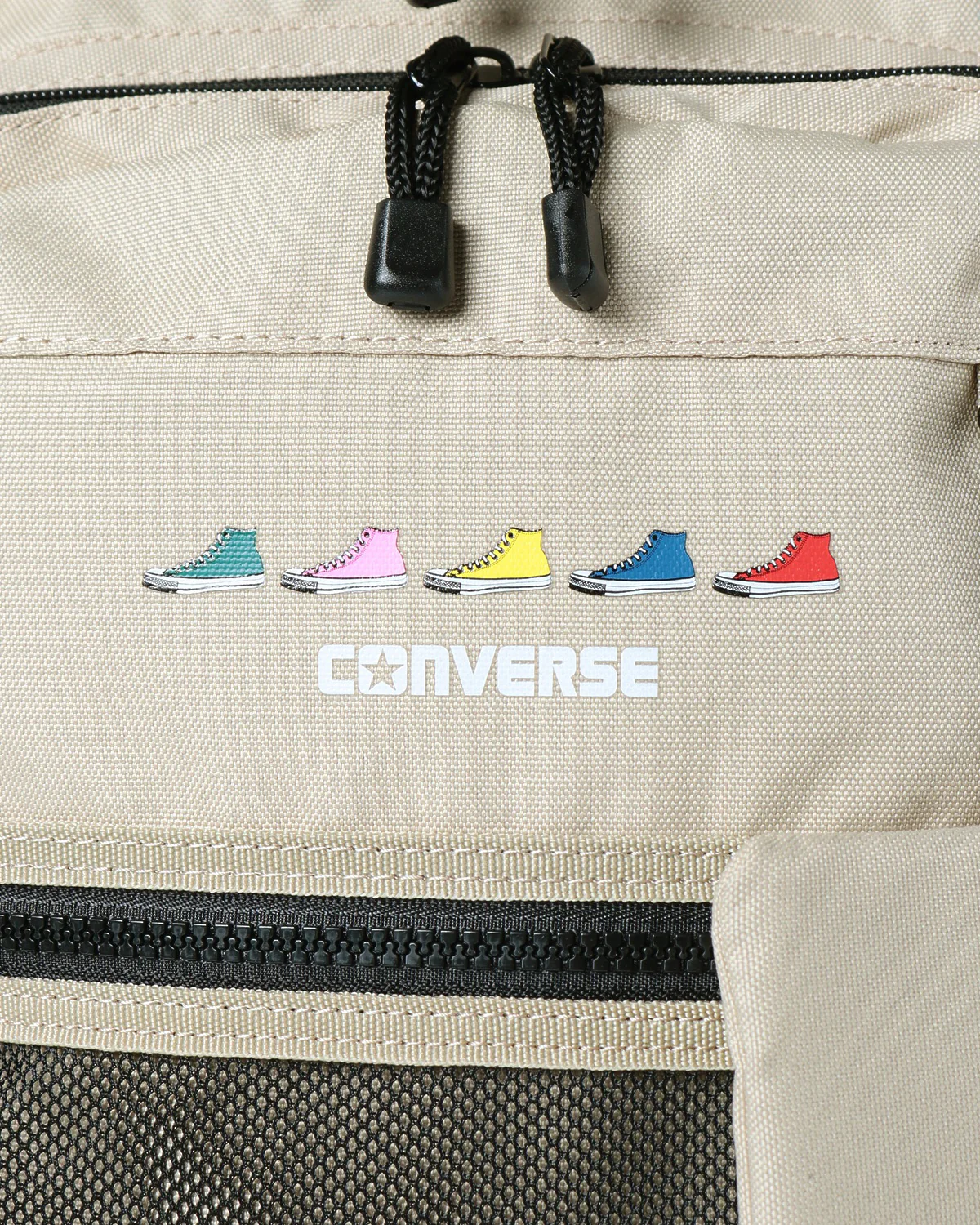 スニーカー プリント バックパック - Image 10