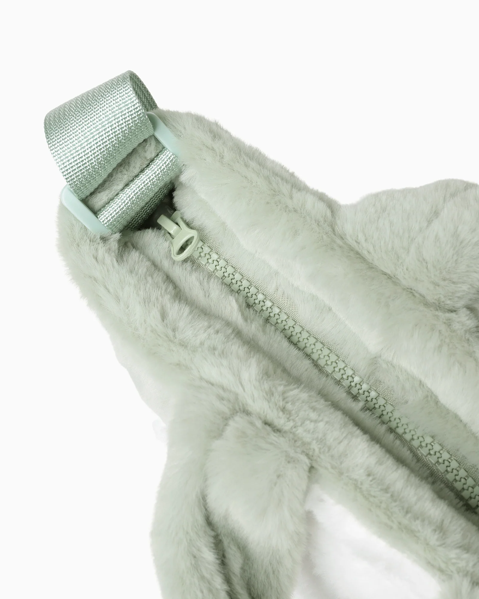 CS FUR TOTE - Image 7